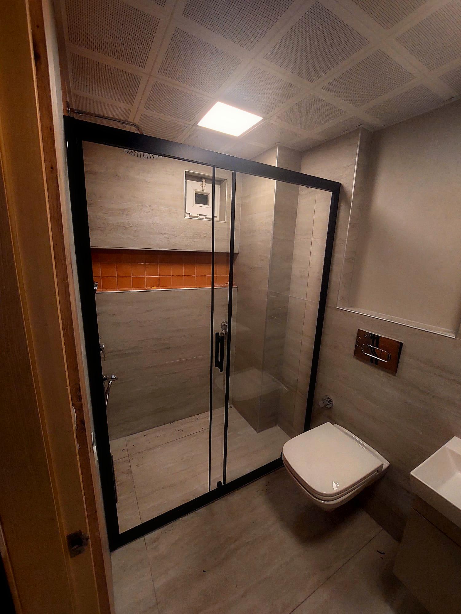 Siyah Liverno - Detay Resmi